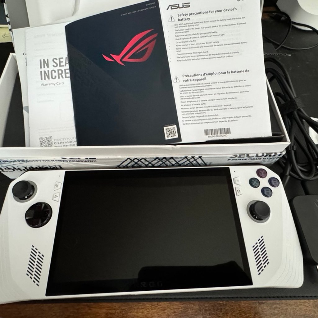 ASUS ROG Ally Z1 Extreme With Box, Screen Protector, And 1TB SSD